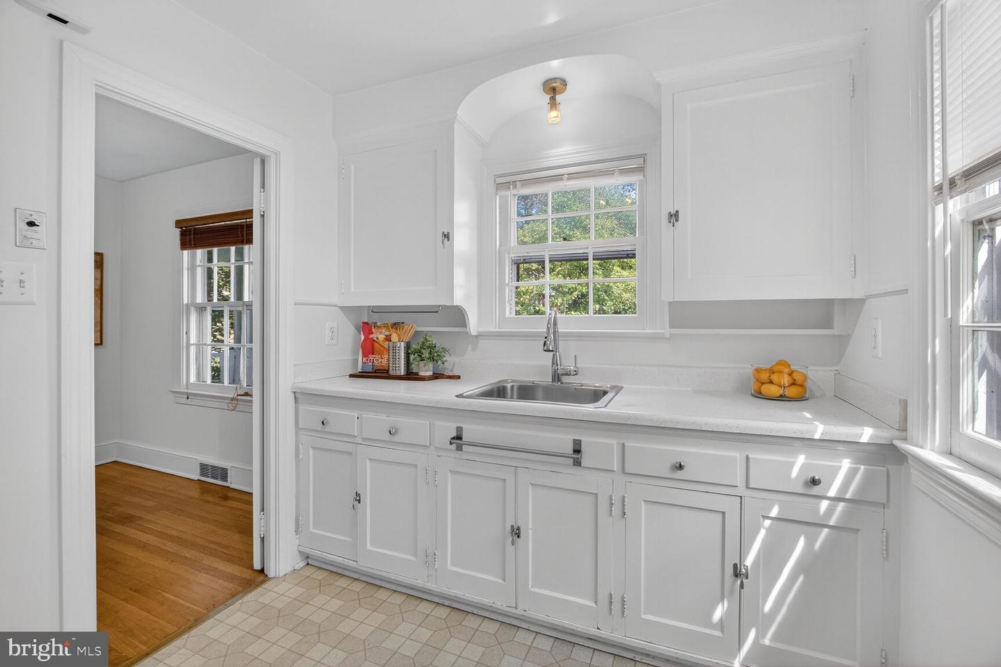 834 N ABINGDON ST, ARLINGTON, Virginia 22203, 4 Bedrooms Bedrooms, ,2 BathroomsBathrooms,Residential,For sale,834 N ABINGDON ST,VAAR2057106 MLS # VAAR2057106