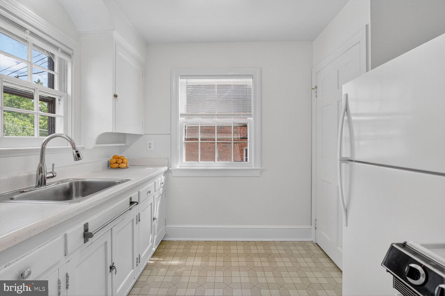 834 N ABINGDON ST, ARLINGTON, Virginia 22203, 4 Bedrooms Bedrooms, ,2 BathroomsBathrooms,Residential,For sale,834 N ABINGDON ST,VAAR2057106 MLS # VAAR2057106