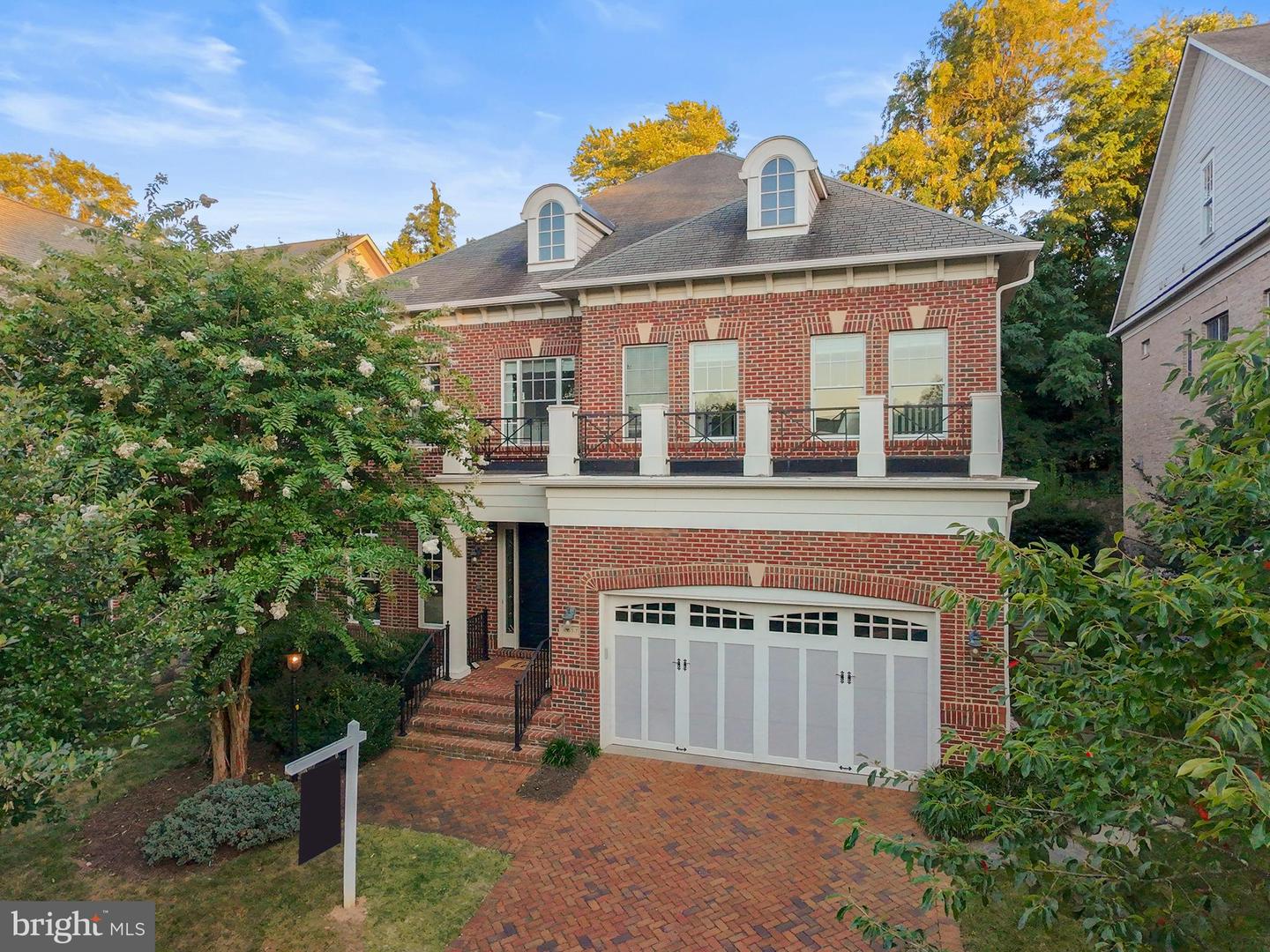 6817 STOCKWELL MANOR DR, FALLS CHURCH, Virginia 22043, 5 Bedrooms Bedrooms, ,4 BathroomsBathrooms,Residential,For sale,6817 STOCKWELL MANOR DR,VAFX2259806 MLS # VAFX2259806