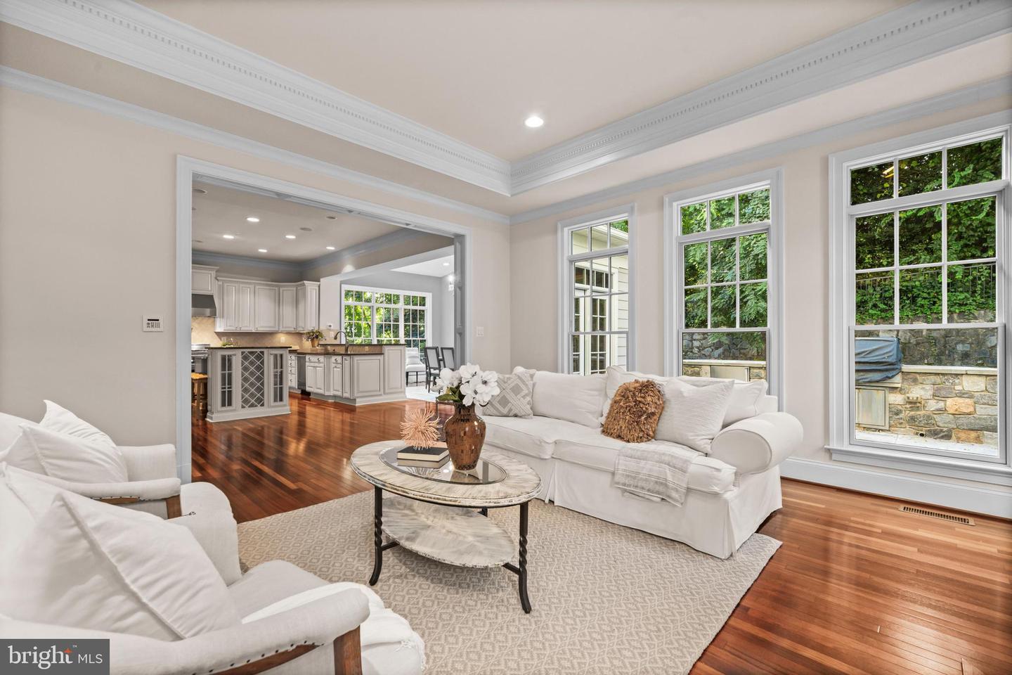 6817 STOCKWELL MANOR DR, FALLS CHURCH, Virginia 22043, 5 Bedrooms Bedrooms, ,4 BathroomsBathrooms,Residential,For sale,6817 STOCKWELL MANOR DR,VAFX2259806 MLS # VAFX2259806