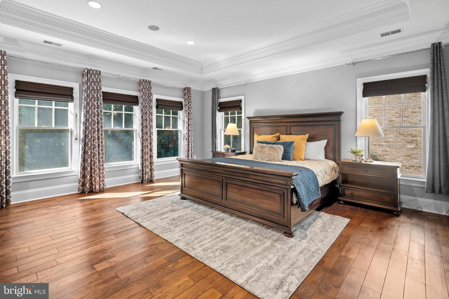 6817 STOCKWELL MANOR DR, FALLS CHURCH, Virginia 22043, 5 Bedrooms Bedrooms, ,4 BathroomsBathrooms,Residential,For sale,6817 STOCKWELL MANOR DR,VAFX2259806 MLS # VAFX2259806