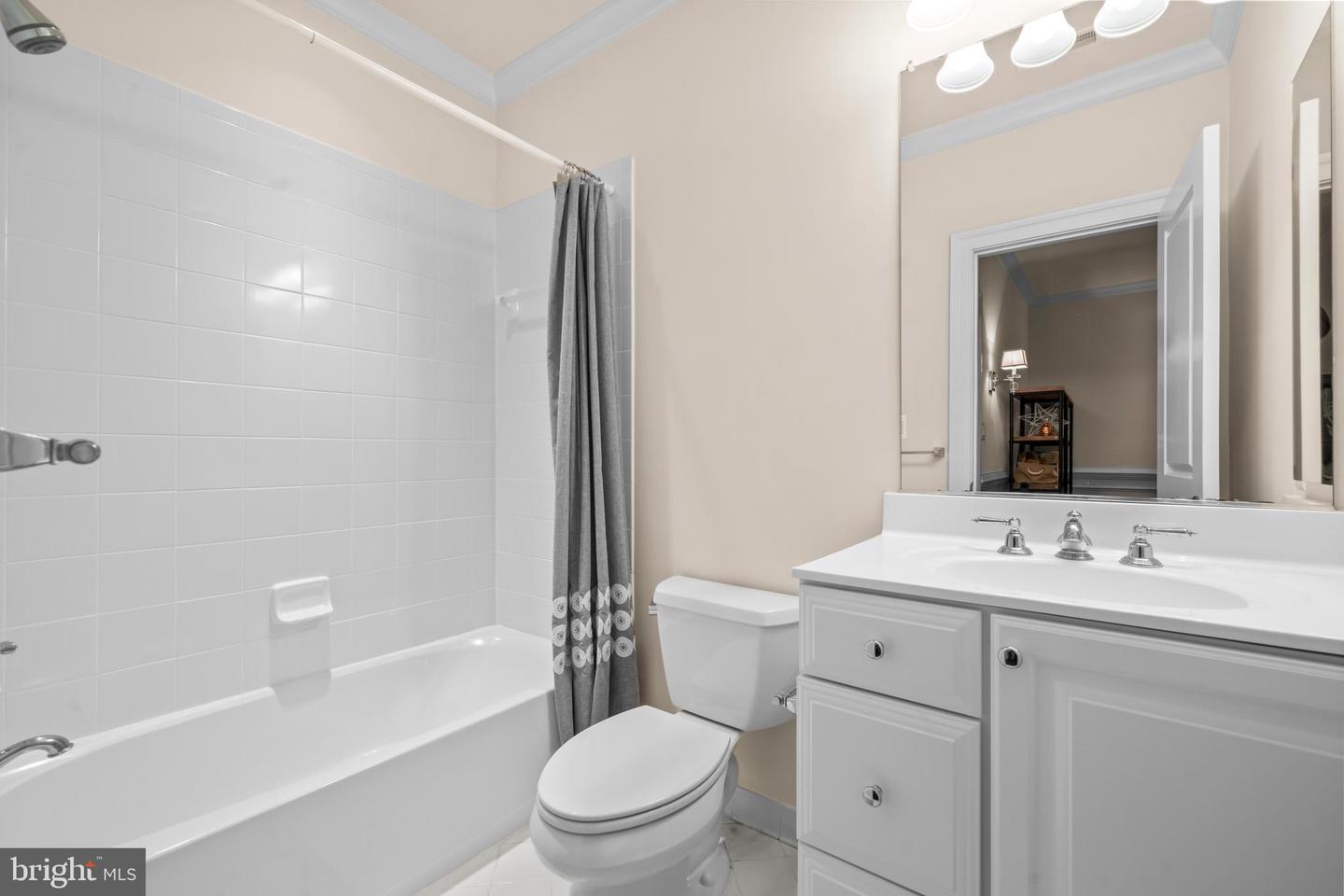 6817 STOCKWELL MANOR DR, FALLS CHURCH, Virginia 22043, 5 Bedrooms Bedrooms, ,4 BathroomsBathrooms,Residential,For sale,6817 STOCKWELL MANOR DR,VAFX2259806 MLS # VAFX2259806