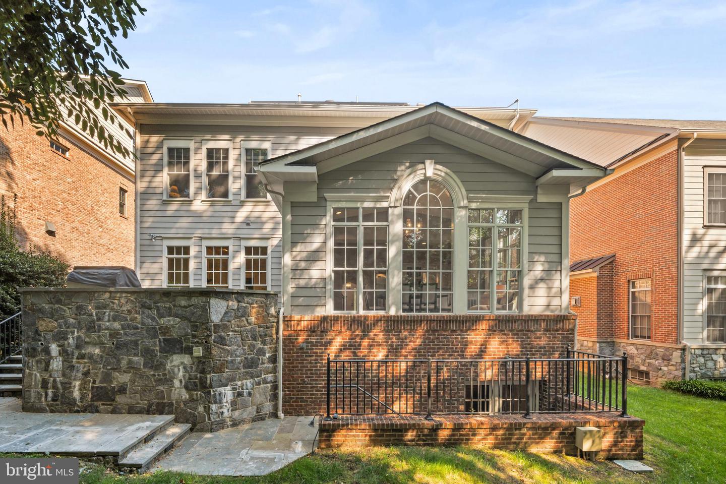 6817 STOCKWELL MANOR DR, FALLS CHURCH, Virginia 22043, 5 Bedrooms Bedrooms, ,4 BathroomsBathrooms,Residential,For sale,6817 STOCKWELL MANOR DR,VAFX2259806 MLS # VAFX2259806