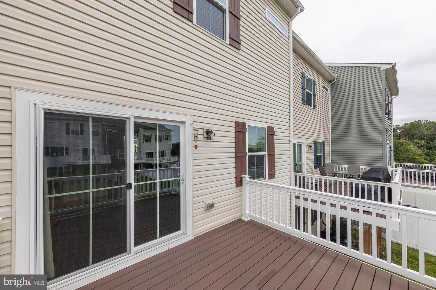 105 BAYHILL TER, LAKE FREDERICK, Virginia 22630, 3 Bedrooms Bedrooms, ,2 BathroomsBathrooms,Residential,For sale,105 BAYHILL TER,VAFV2036228 MLS # VAFV2036228