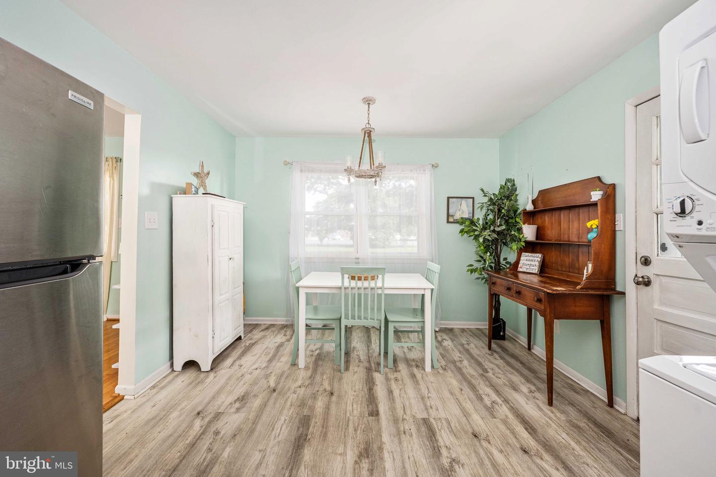 119 1ST ST, COLONIAL BEACH, Virginia 22443, 3 Bedrooms Bedrooms, 5 Rooms Rooms,1 BathroomBathrooms,Residential,For sale,119 1ST ST,VAWE2009588 MLS # VAWE2009588