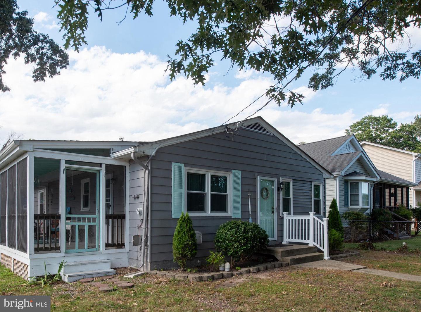 119 1ST ST, COLONIAL BEACH, Virginia 22443, 3 Bedrooms Bedrooms, 5 Rooms Rooms,1 BathroomBathrooms,Residential,For sale,119 1ST ST,VAWE2009588 MLS # VAWE2009588