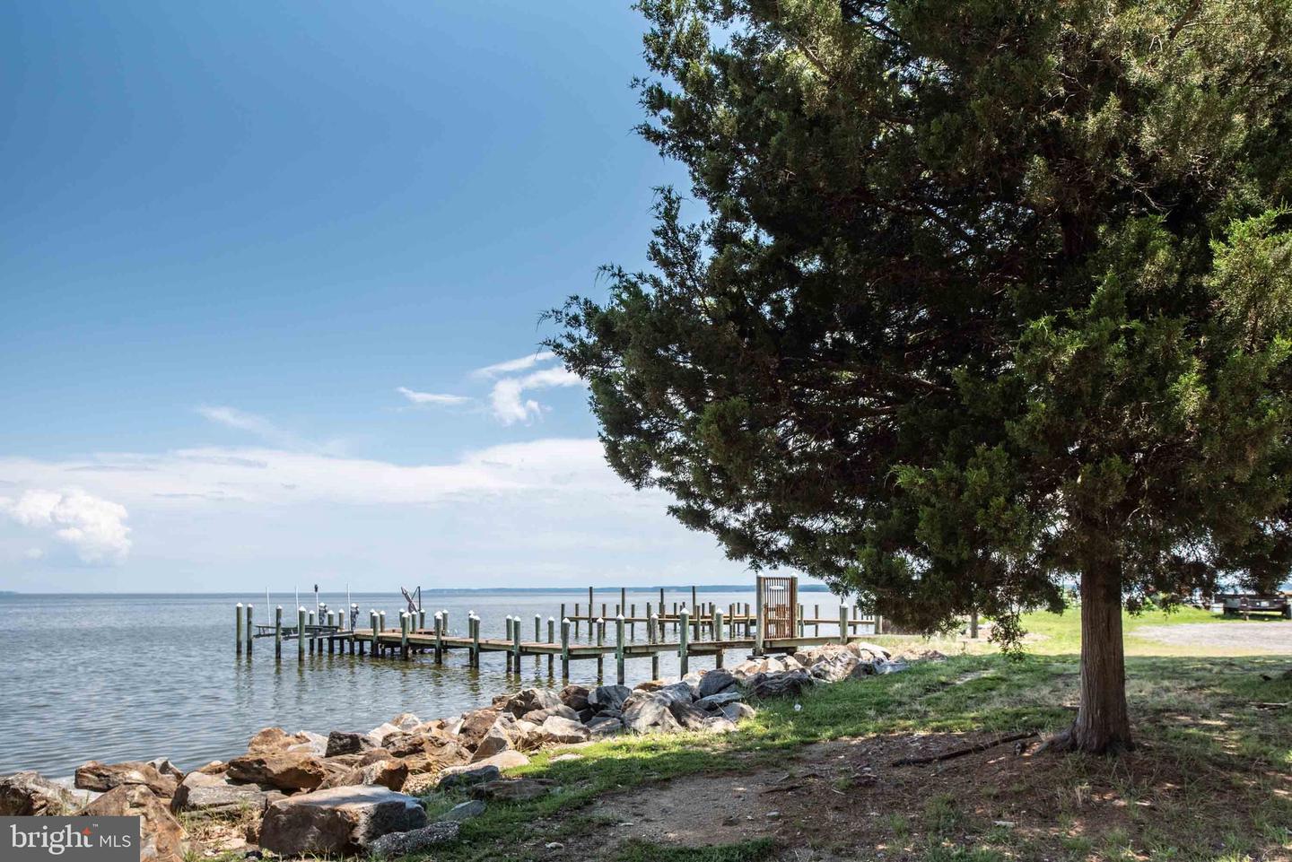 119 1ST ST, COLONIAL BEACH, Virginia 22443, 3 Bedrooms Bedrooms, 5 Rooms Rooms,1 BathroomBathrooms,Residential,For sale,119 1ST ST,VAWE2009588 MLS # VAWE2009588
