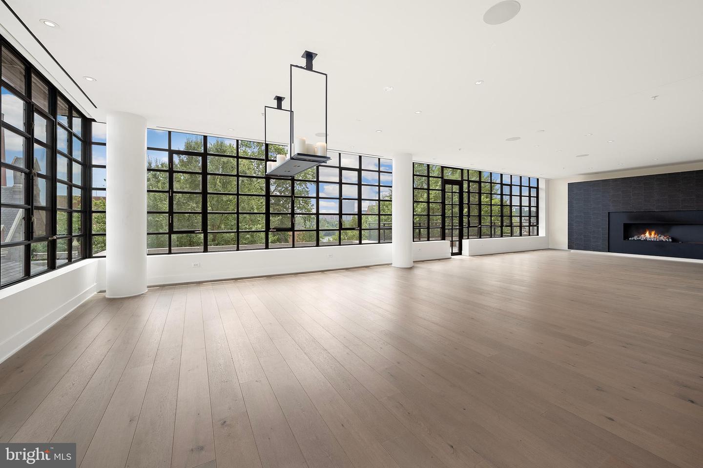 1055 WISCONSIN AVE NW #4E, WASHINGTON, District Of Columbia 20007, 4 Bedrooms Bedrooms, ,4 BathroomsBathrooms,Residential,For sale,1055 WISCONSIN AVE NW #4E,DCDC2216246 MLS # DCDC2216246