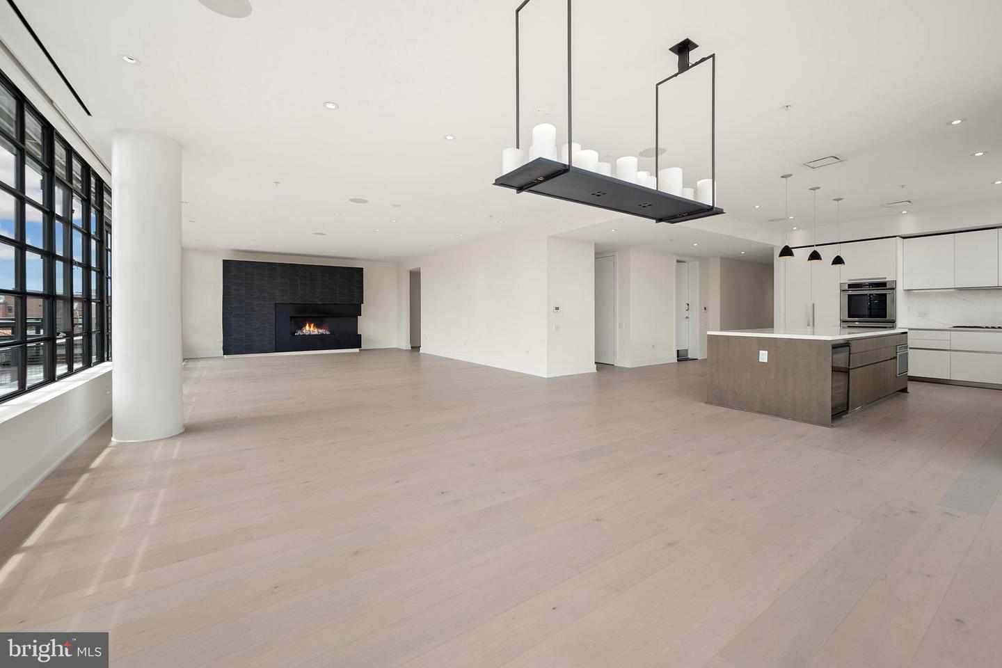1055 WISCONSIN AVE NW #4E, WASHINGTON, District Of Columbia 20007, 4 Bedrooms Bedrooms, ,4 BathroomsBathrooms,Residential,For sale,1055 WISCONSIN AVE NW #4E,DCDC2216246 MLS # DCDC2216246