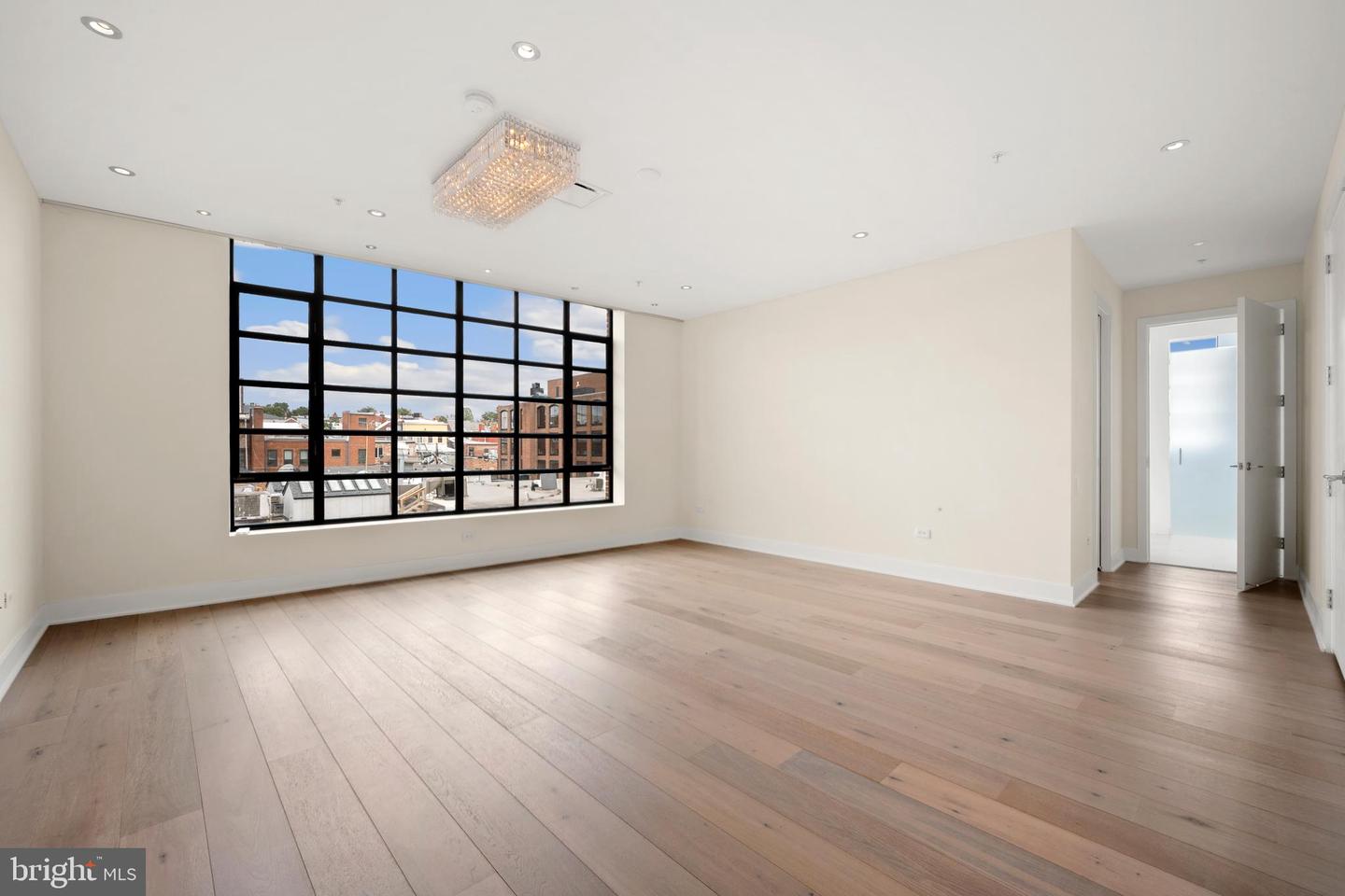1055 WISCONSIN AVE NW #4E, WASHINGTON, District Of Columbia 20007, 4 Bedrooms Bedrooms, ,4 BathroomsBathrooms,Residential,For sale,1055 WISCONSIN AVE NW #4E,DCDC2216246 MLS # DCDC2216246