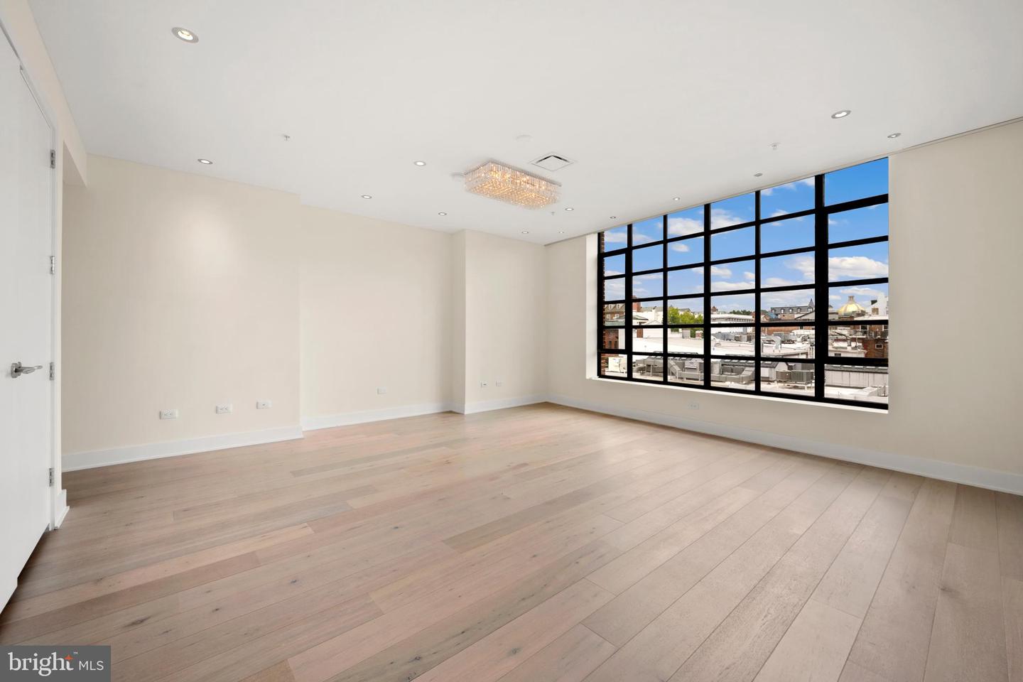 1055 WISCONSIN AVE NW #4E, WASHINGTON, District Of Columbia 20007, 4 Bedrooms Bedrooms, ,4 BathroomsBathrooms,Residential,For sale,1055 WISCONSIN AVE NW #4E,DCDC2216246 MLS # DCDC2216246