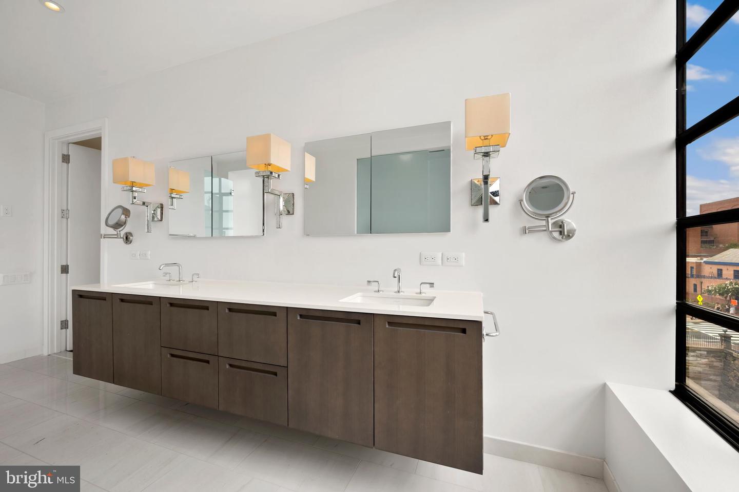 1055 WISCONSIN AVE NW #4E, WASHINGTON, District Of Columbia 20007, 4 Bedrooms Bedrooms, ,4 BathroomsBathrooms,Residential,For sale,1055 WISCONSIN AVE NW #4E,DCDC2216246 MLS # DCDC2216246