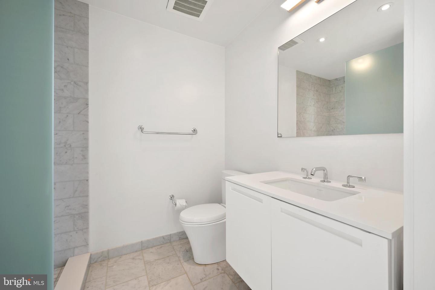 1055 WISCONSIN AVE NW #4E, WASHINGTON, District Of Columbia 20007, 4 Bedrooms Bedrooms, ,4 BathroomsBathrooms,Residential,For sale,1055 WISCONSIN AVE NW #4E,DCDC2216246 MLS # DCDC2216246