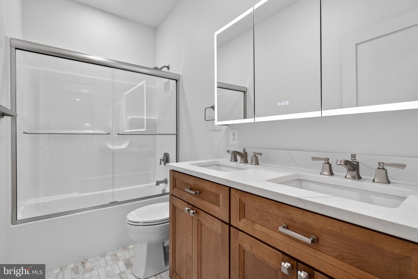 9653 WOODBROOK LANE, MIDLAND, Virginia 22728, 3 Bedrooms Bedrooms, ,3 BathroomsBathrooms,Residential,For sale,9653 WOODBROOK LANE,VAFQ2018028 MLS # VAFQ2018028