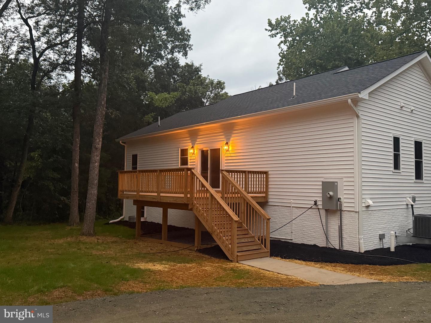 9653 WOODBROOK LANE, MIDLAND, Virginia 22728, 3 Bedrooms Bedrooms, ,3 BathroomsBathrooms,Residential,For sale,9653 WOODBROOK LANE,VAFQ2018028 MLS # VAFQ2018028