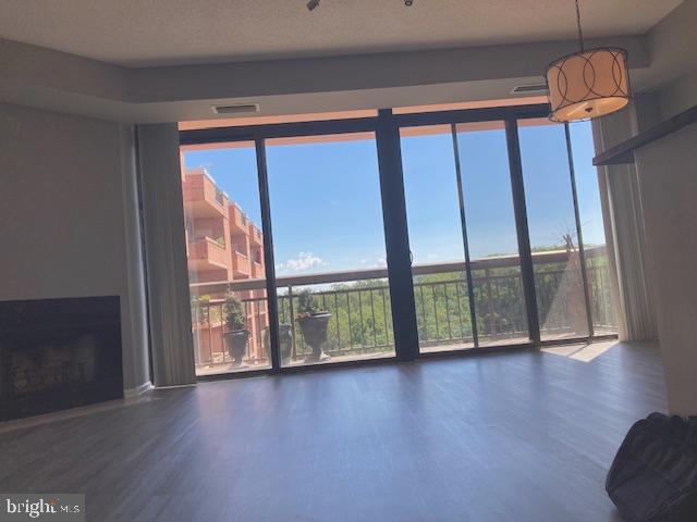 2230 GEORGE C MARSHALL DR #1111, FALLS CHURCH, Virginia 22043, 1 Bedroom Bedrooms, ,1 BathroomBathrooms,Residential,For sale,2230 GEORGE C MARSHALL DR #1111,VAFX2263378 MLS # VAFX2263378