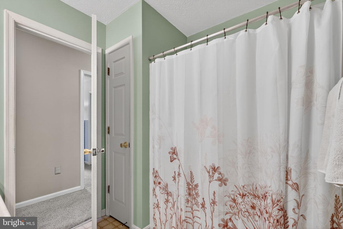 1204 S FORK DR, FRONT ROYAL, Virginia 22630, 4 Bedrooms Bedrooms, 13 Rooms Rooms,2 BathroomsBathrooms,Residential,For sale,1204 S FORK DR,VAWR2012112 MLS # VAWR2012112