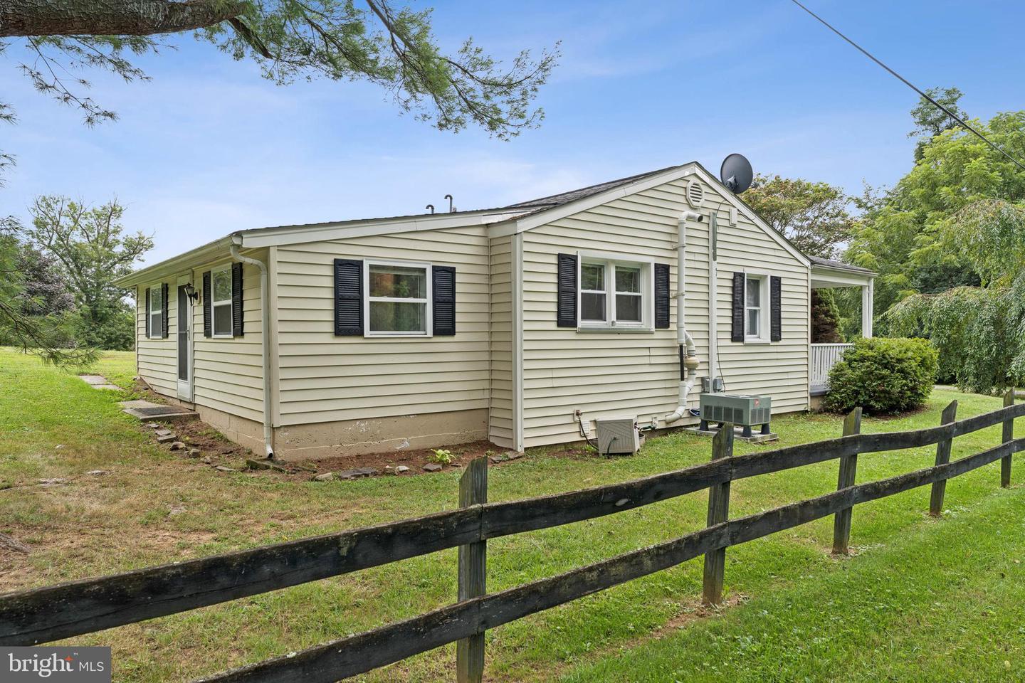148 CEDAR HILL LN, CLEAR BROOK, Virginia 22624, 2 Bedrooms Bedrooms, ,1 BathroomBathrooms,Residential,For sale,148 CEDAR HILL LN,VAFV2036418 MLS # VAFV2036418