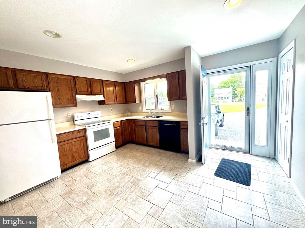 3618 WILLOW ST, CHINCOTEAGUE ISLAND, Virginia 23336, 1 Bedroom Bedrooms, ,1 BathroomBathrooms,Residential,For sale,3618 WILLOW ST,VAAC2002198 MLS # VAAC2002198