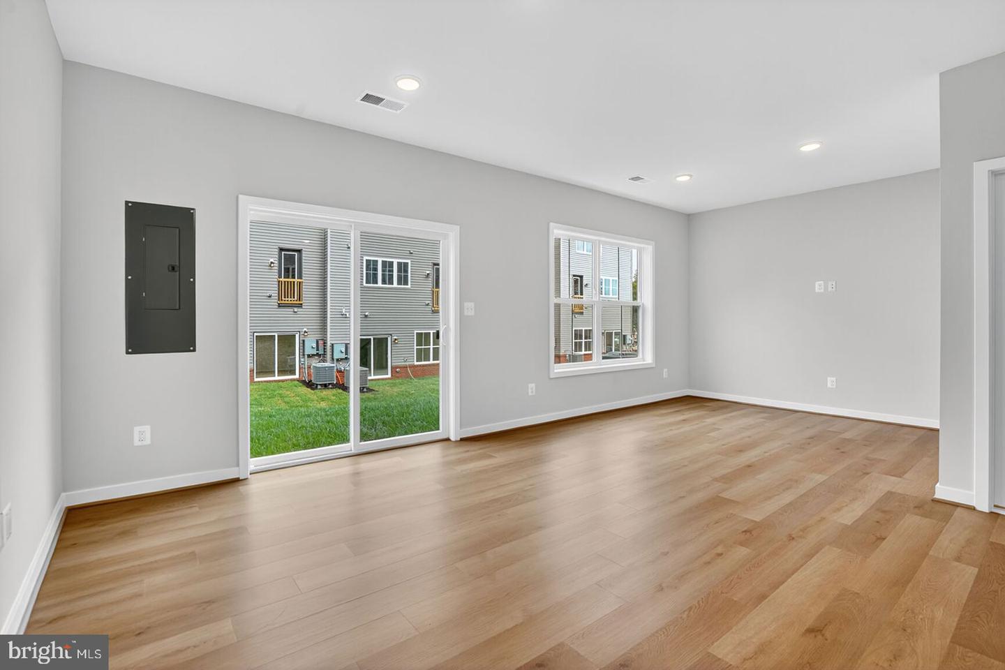 42148 STONE PRESS TER, BRAMBLETON, Virginia 20148, 3 Bedrooms Bedrooms, ,3 BathroomsBathrooms,Residential,For sale,42148 STONE PRESS TER,VALO2105560 MLS # VALO2105560