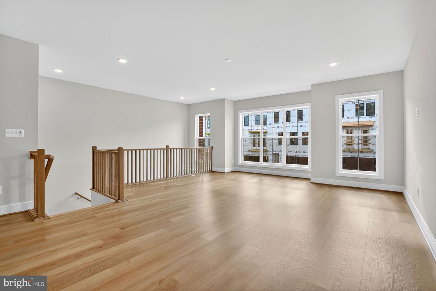 42148 STONE PRESS TER, BRAMBLETON, Virginia 20148, 3 Bedrooms Bedrooms, ,3 BathroomsBathrooms,Residential,For sale,42148 STONE PRESS TER,VALO2105560 MLS # VALO2105560