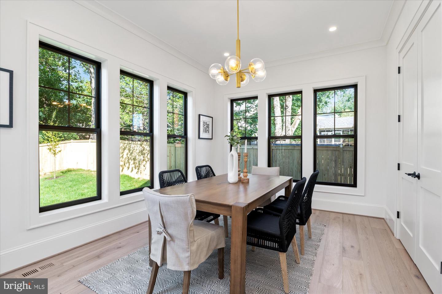 4911 37TH ST N, ARLINGTON, Virginia 22207, 7 Bedrooms Bedrooms, ,7 BathroomsBathrooms,Residential,For sale,4911 37TH ST N,VAAR2054480 MLS # VAAR2054480