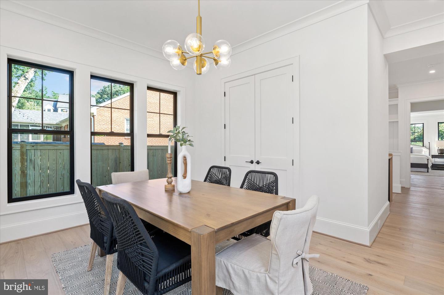 4911 37TH ST N, ARLINGTON, Virginia 22207, 7 Bedrooms Bedrooms, ,7 BathroomsBathrooms,Residential,For sale,4911 37TH ST N,VAAR2054480 MLS # VAAR2054480