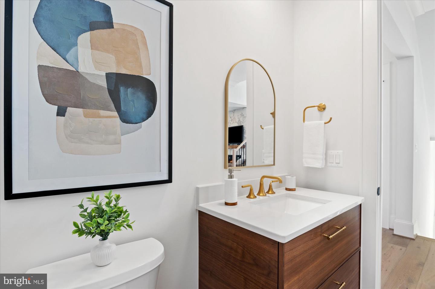 4911 37TH ST N, ARLINGTON, Virginia 22207, 7 Bedrooms Bedrooms, ,7 BathroomsBathrooms,Residential,For sale,4911 37TH ST N,VAAR2054480 MLS # VAAR2054480