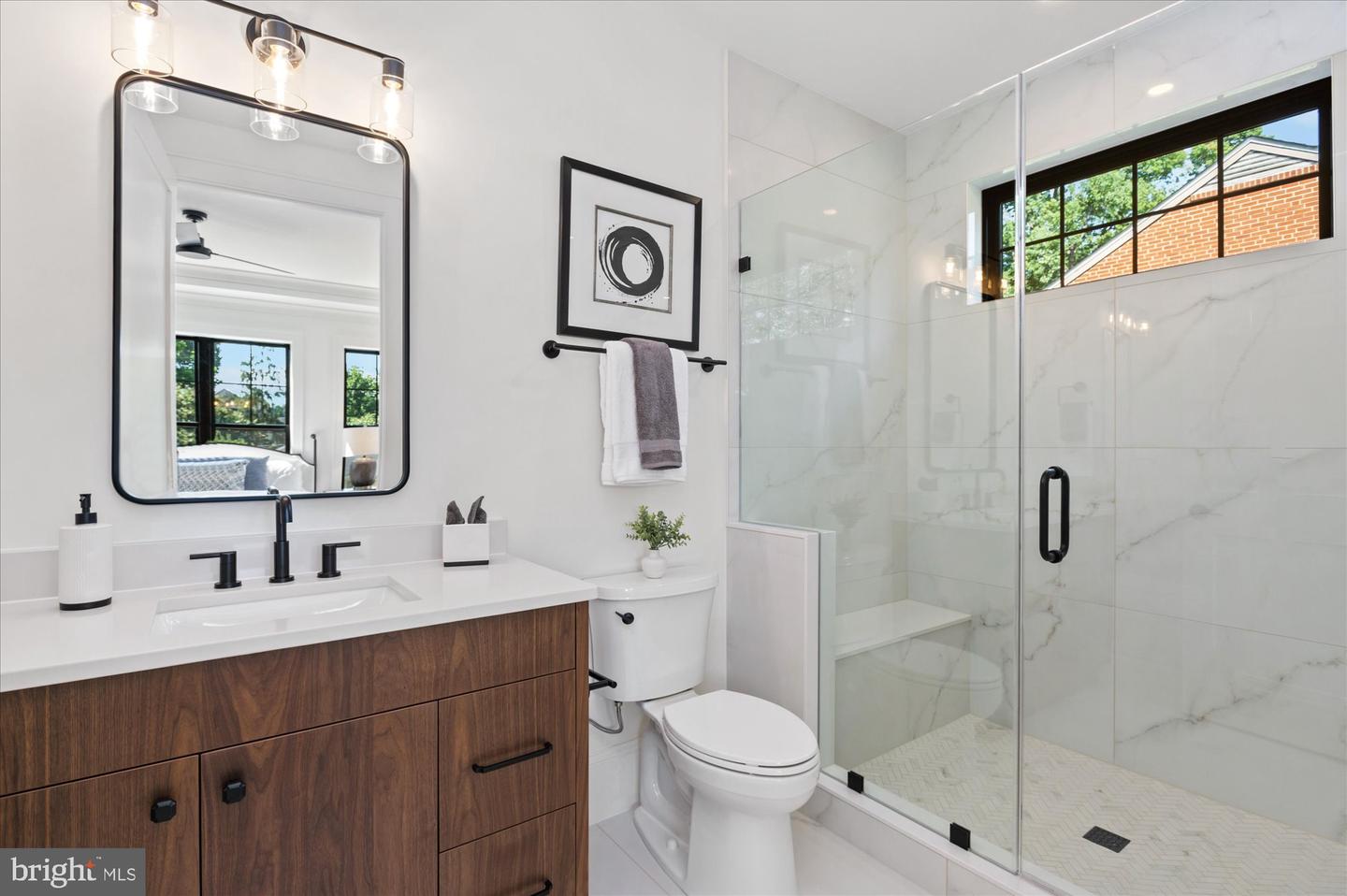 4911 37TH ST N, ARLINGTON, Virginia 22207, 7 Bedrooms Bedrooms, ,7 BathroomsBathrooms,Residential,For sale,4911 37TH ST N,VAAR2054480 MLS # VAAR2054480