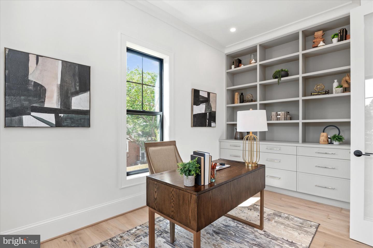 4911 37TH ST N, ARLINGTON, Virginia 22207, 7 Bedrooms Bedrooms, ,7 BathroomsBathrooms,Residential,For sale,4911 37TH ST N,VAAR2054480 MLS # VAAR2054480