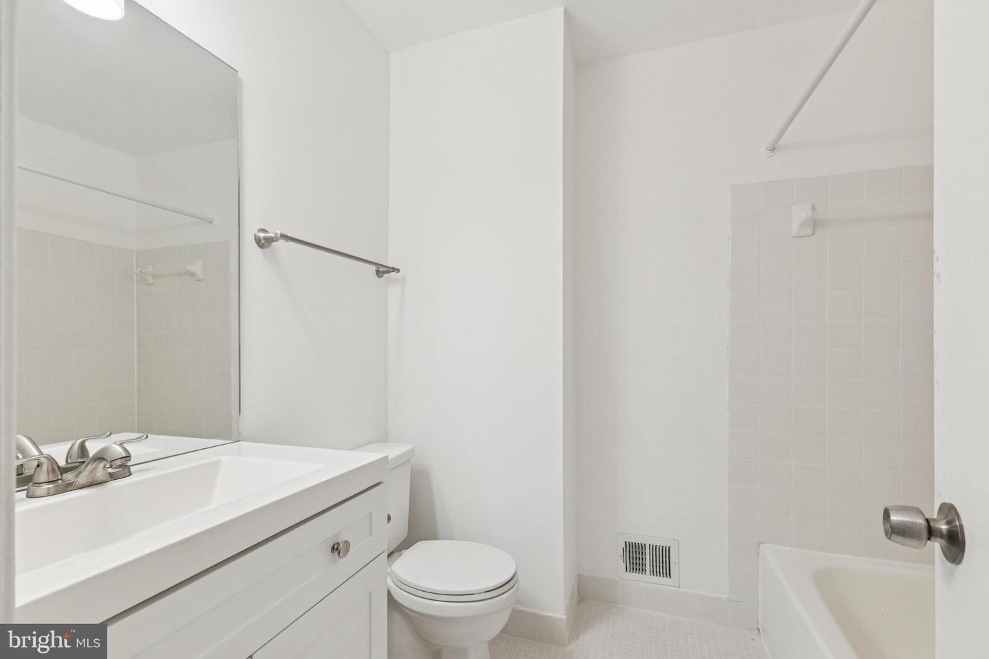 10271 BRADDOCK RD, FAIRFAX, Virginia 22032, 4 Bedrooms Bedrooms, ,3 BathroomsBathrooms,Residential,For sale,10271 BRADDOCK RD,VAFX2232434 MLS # VAFX2232434