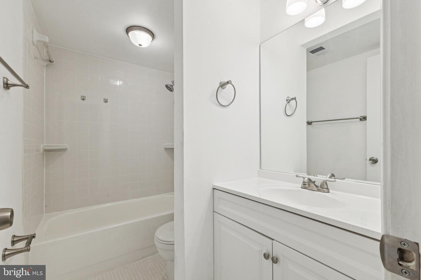 10271 BRADDOCK RD, FAIRFAX, Virginia 22032, 4 Bedrooms Bedrooms, ,3 BathroomsBathrooms,Residential,For sale,10271 BRADDOCK RD,VAFX2232434 MLS # VAFX2232434
