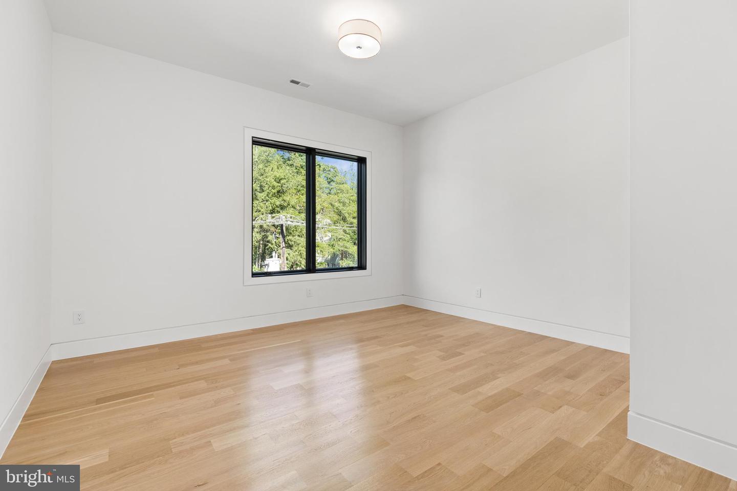 3554 MILITARY RD, ARLINGTON, Virginia 22207, 6 Bedrooms Bedrooms, ,7 BathroomsBathrooms,Residential,For sale,3554 MILITARY RD,VAAR2057328 MLS # VAAR2057328
