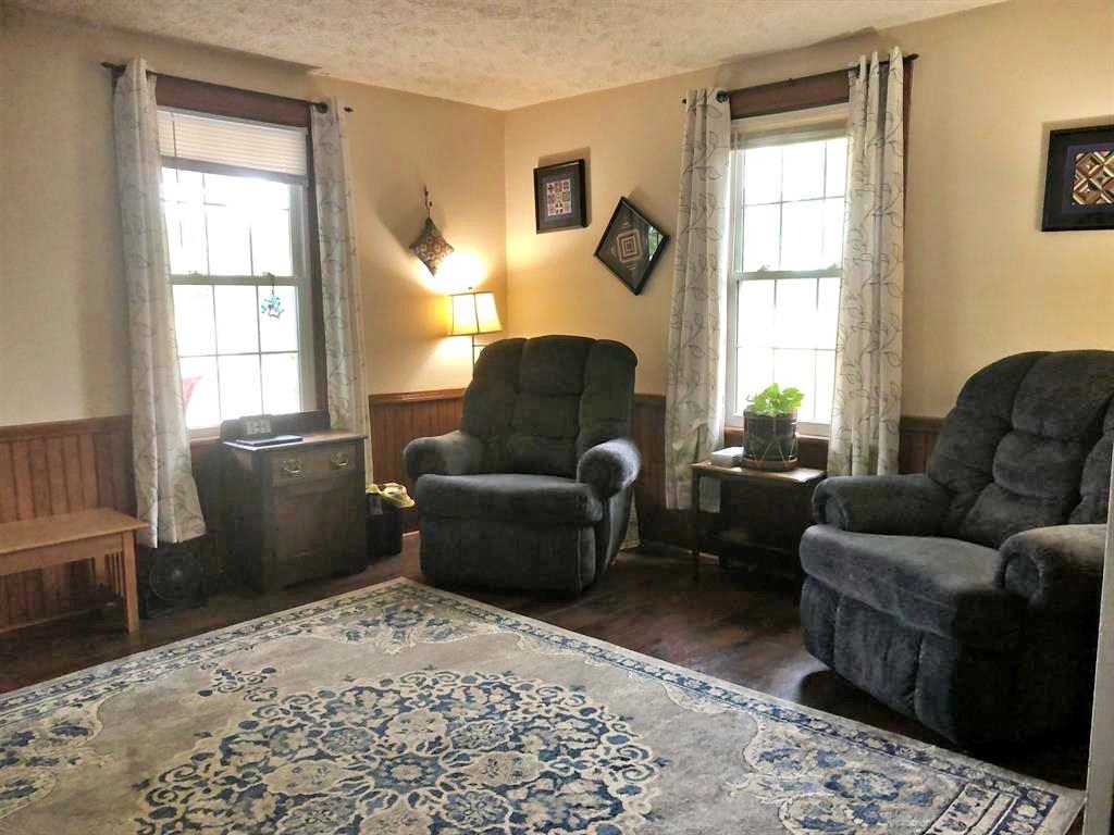 11614 DAPHNA RD, BROADWAY, Virginia 22815, 5 Bedrooms Bedrooms, ,3 BathroomsBathrooms,Residential,11614 DAPHNA RD,662176 MLS # 662176