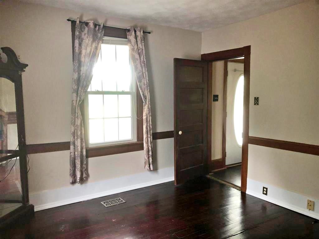 11614 DAPHNA RD, BROADWAY, Virginia 22815, 5 Bedrooms Bedrooms, ,3 BathroomsBathrooms,Residential,11614 DAPHNA RD,662176 MLS # 662176