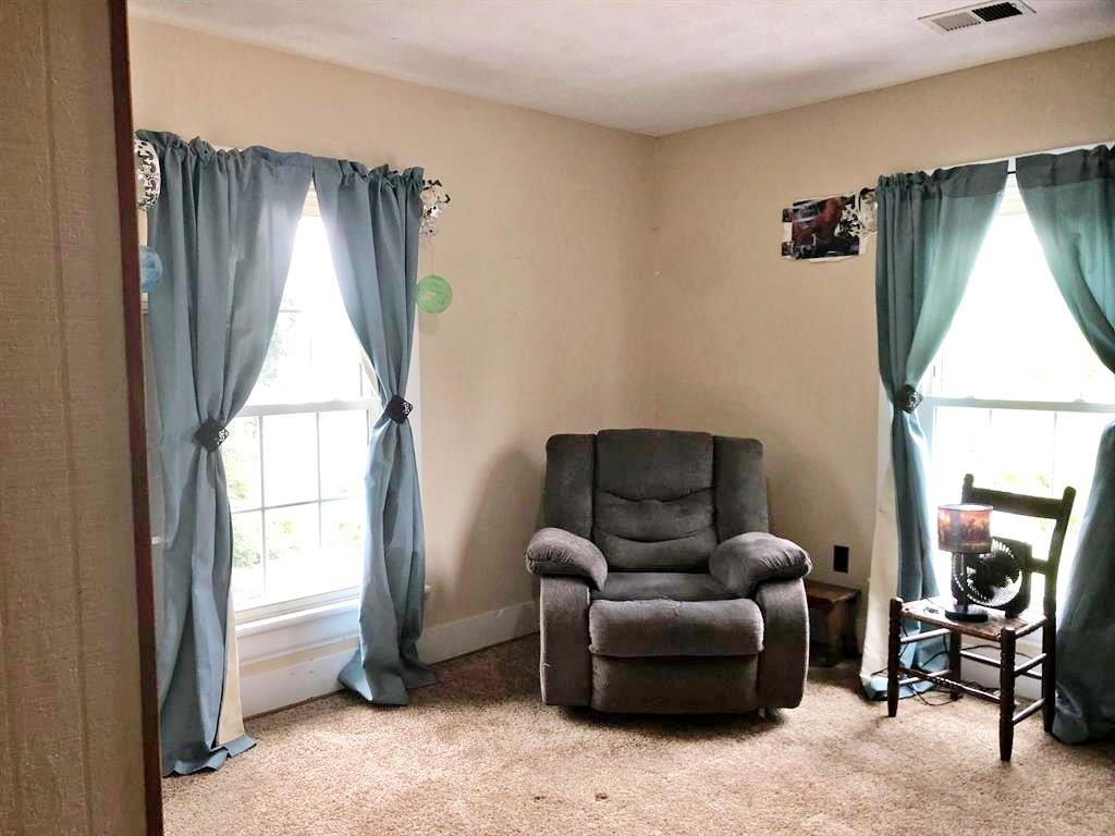 11614 DAPHNA RD, BROADWAY, Virginia 22815, 5 Bedrooms Bedrooms, ,3 BathroomsBathrooms,Residential,11614 DAPHNA RD,662176 MLS # 662176