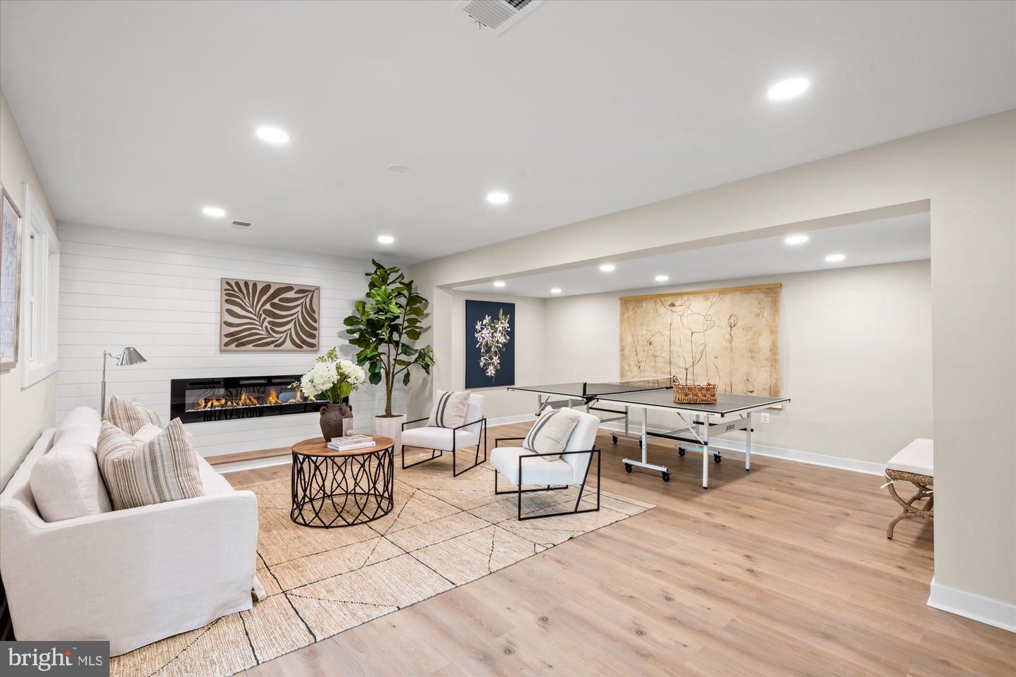 2408 WILLIAM AND MARY DR, ALEXANDRIA, Virginia 22308, 4 Bedrooms Bedrooms, ,3 BathroomsBathrooms,Residential,For sale,2408 WILLIAM AND MARY DR,VAFX2259704 MLS # VAFX2259704