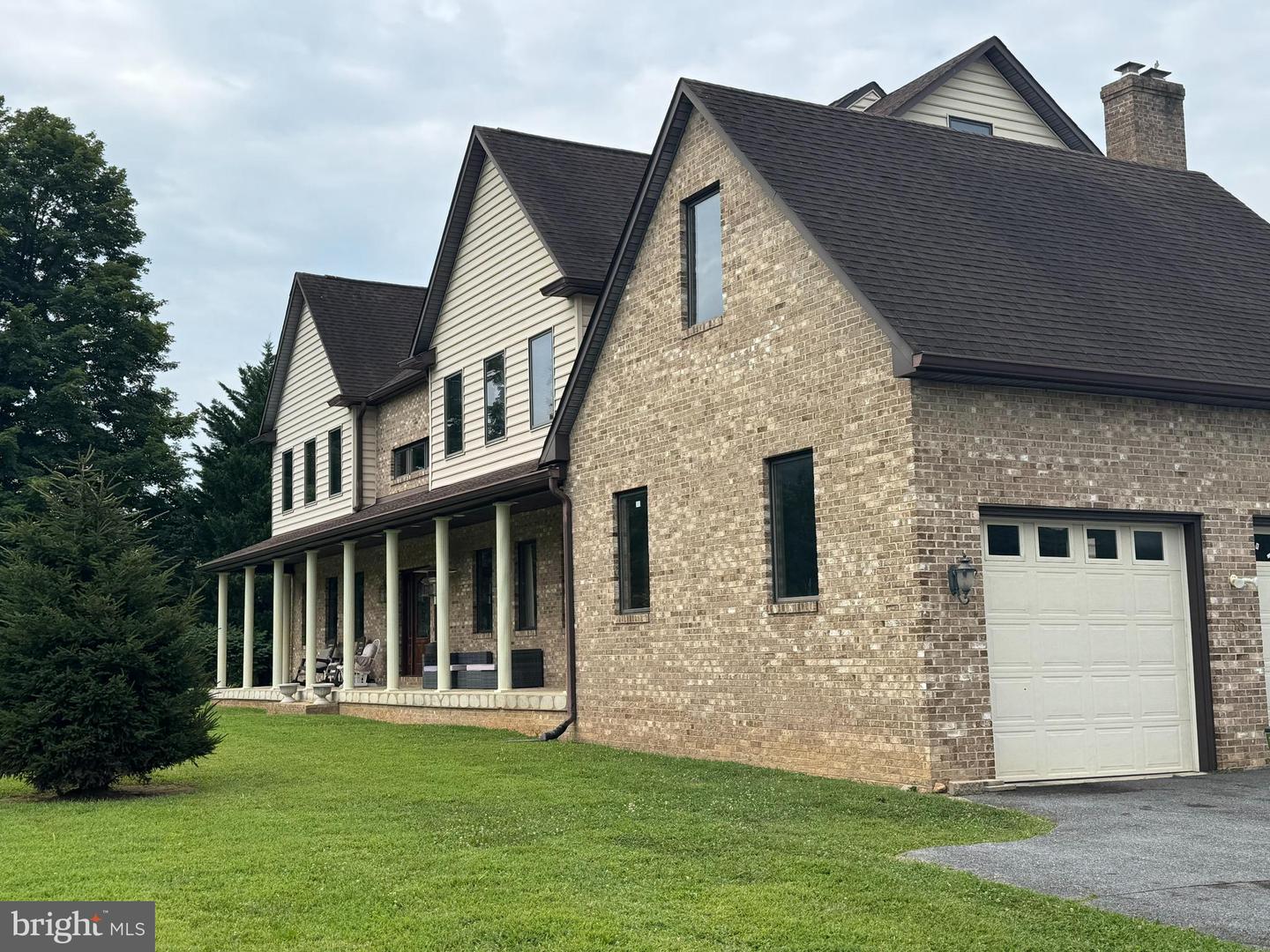15 RACHELS LN, FRONT ROYAL, Virginia 22630, 4 Bedrooms Bedrooms, ,5 BathroomsBathrooms,Residential,For sale,15 RACHELS LN,VAWR2011922 MLS # VAWR2011922