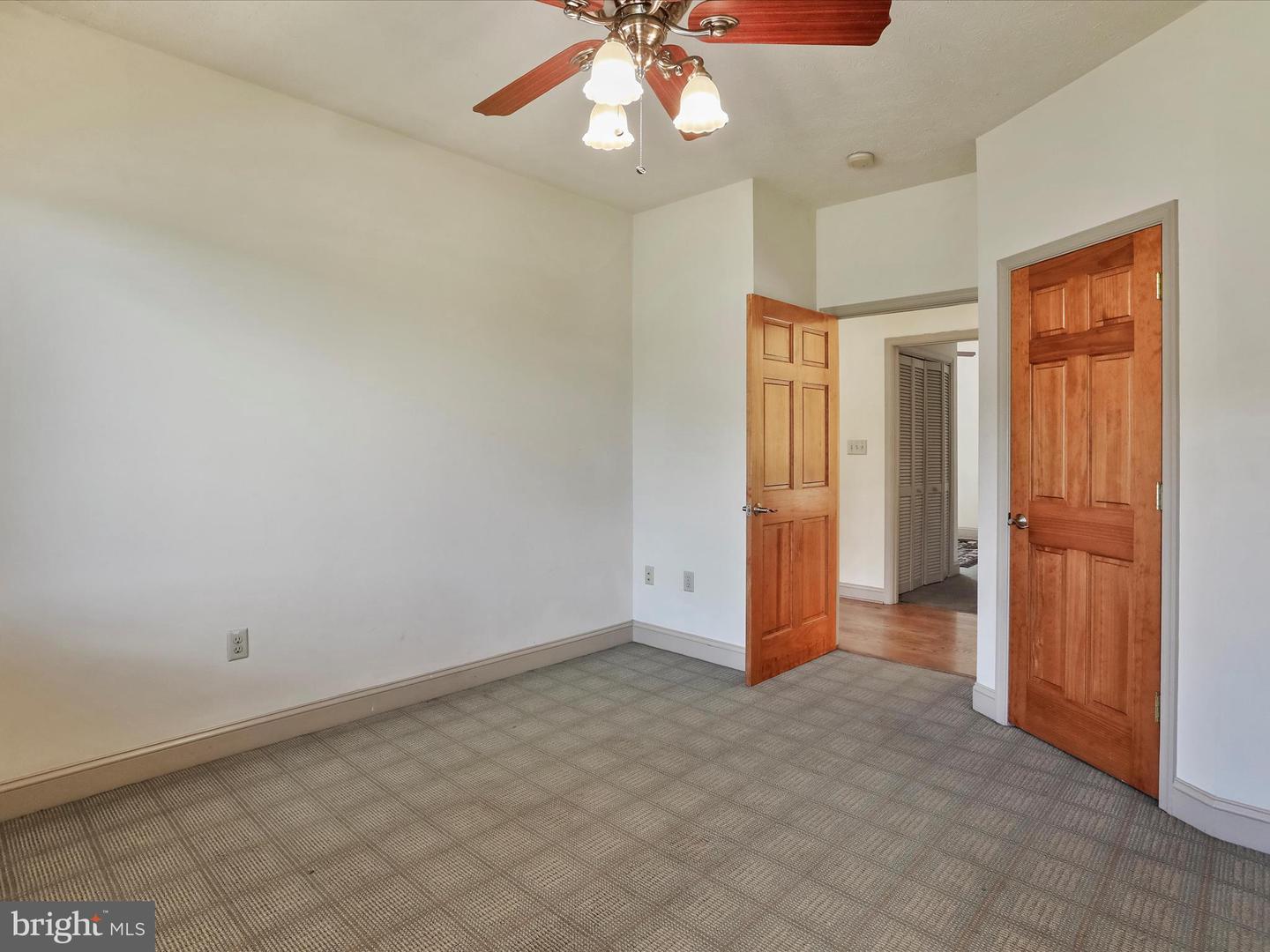 15 RACHELS LN, FRONT ROYAL, Virginia 22630, 4 Bedrooms Bedrooms, ,5 BathroomsBathrooms,Residential,For sale,15 RACHELS LN,VAWR2011922 MLS # VAWR2011922