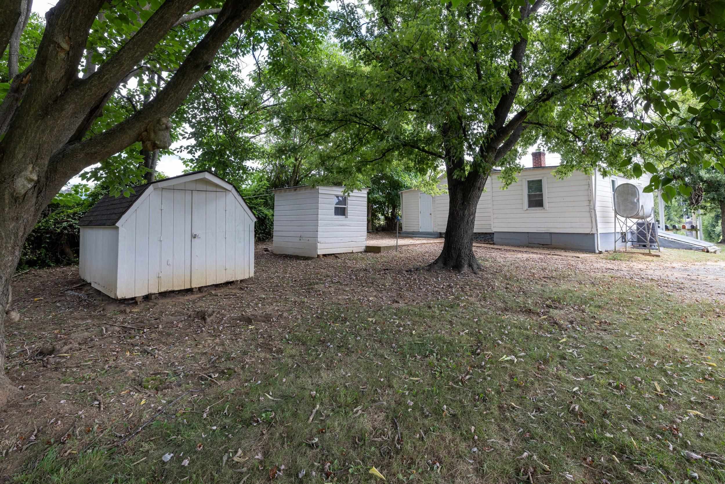 17801 RED BRUSH RD, ELKTON, Virginia 22827, 2 Bedrooms Bedrooms, ,1 BathroomBathrooms,Residential,17801 RED BRUSH RD,668337 MLS # 668337