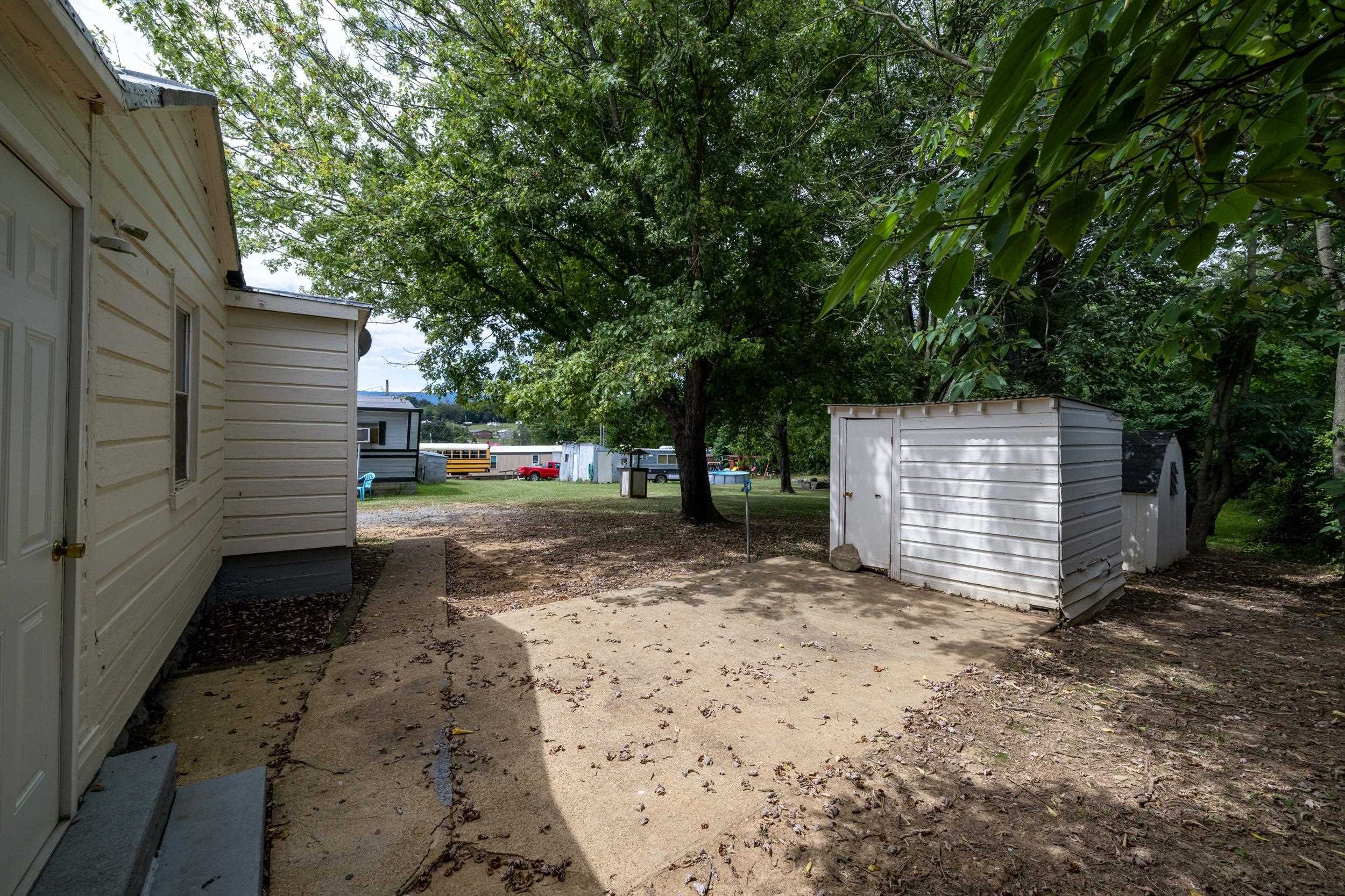 17801 RED BRUSH RD, ELKTON, Virginia 22827, 2 Bedrooms Bedrooms, ,1 BathroomBathrooms,Residential,17801 RED BRUSH RD,668337 MLS # 668337