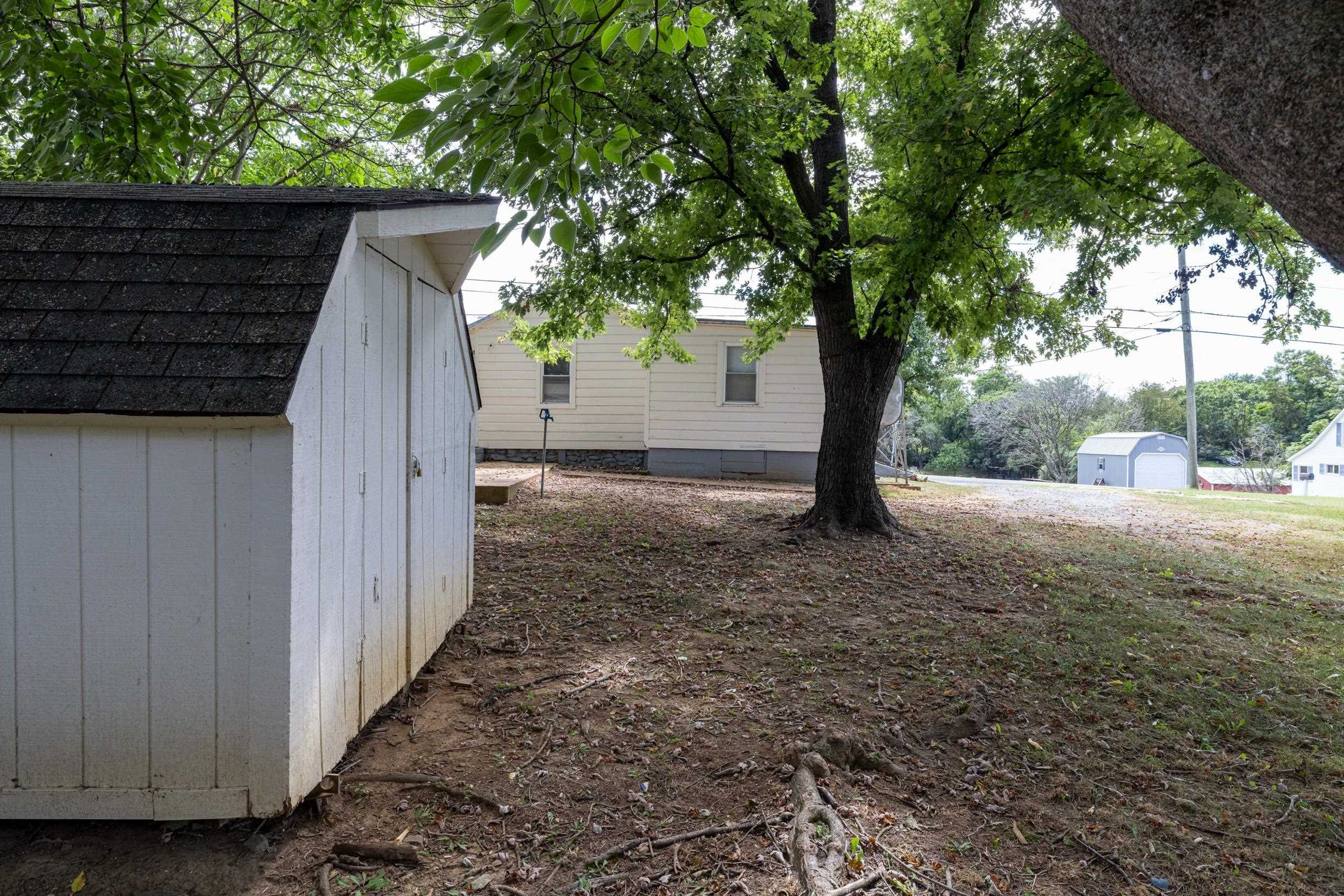 17801 RED BRUSH RD, ELKTON, Virginia 22827, 2 Bedrooms Bedrooms, ,1 BathroomBathrooms,Residential,17801 RED BRUSH RD,668337 MLS # 668337