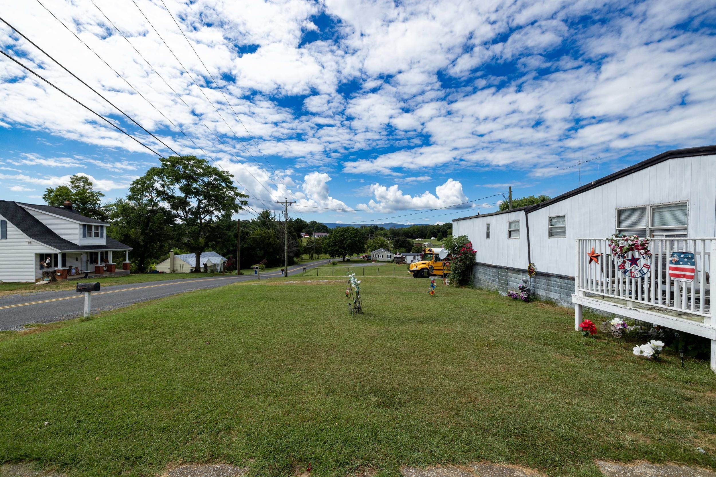 17801 RED BRUSH RD, ELKTON, Virginia 22827, 2 Bedrooms Bedrooms, ,1 BathroomBathrooms,Residential,17801 RED BRUSH RD,668337 MLS # 668337