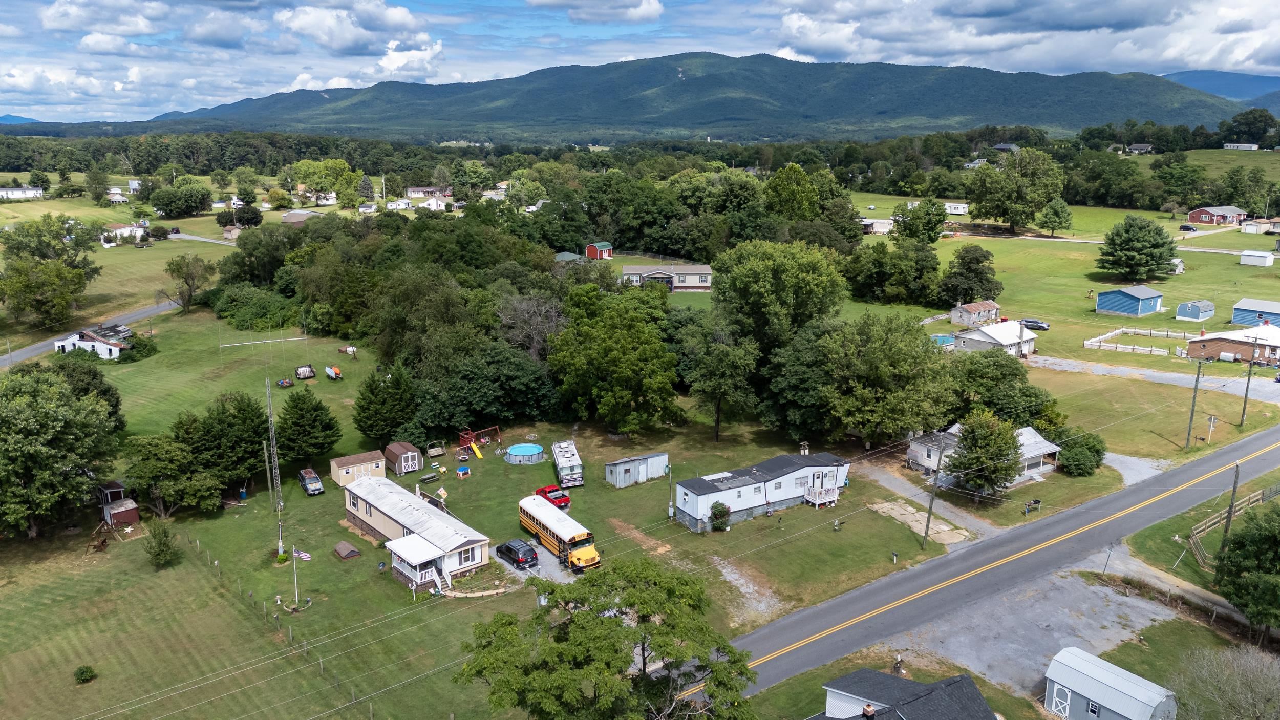 17801 RED BRUSH RD, ELKTON, Virginia 22827, 2 Bedrooms Bedrooms, ,1 BathroomBathrooms,Residential,17801 RED BRUSH RD,668337 MLS # 668337