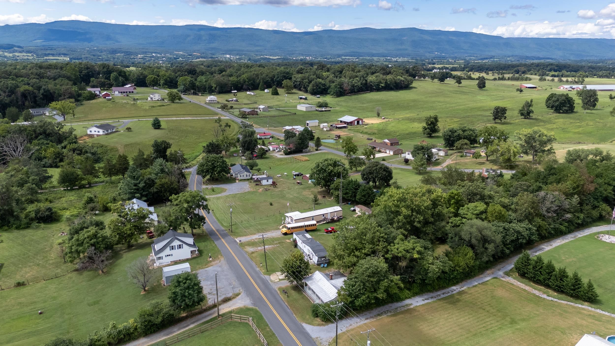 17801 RED BRUSH RD, ELKTON, Virginia 22827, 2 Bedrooms Bedrooms, ,1 BathroomBathrooms,Residential,17801 RED BRUSH RD,668337 MLS # 668337