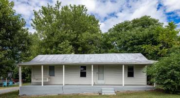 17801 RED BRUSH RD, ELKTON, Virginia 22827, 2 Bedrooms Bedrooms, ,1 BathroomBathrooms,Residential,17801 RED BRUSH RD,668337 MLS # 668337