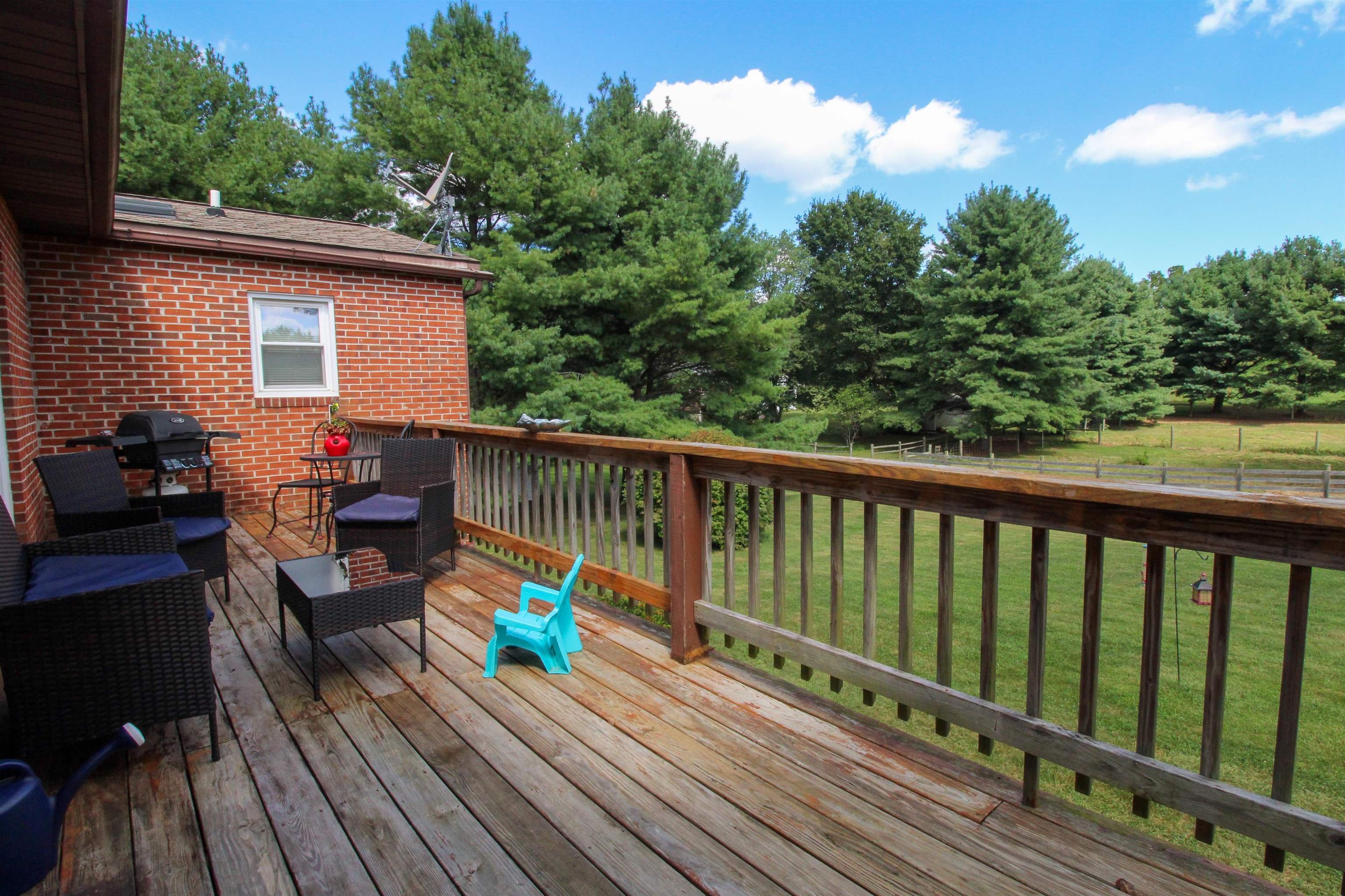 2056 KNIGHTLY MILL RD, FORT DEFIANCE, Virginia 24437, 3 Bedrooms Bedrooms, ,2 BathroomsBathrooms,Residential,2056 KNIGHTLY MILL RD,668353 MLS # 668353