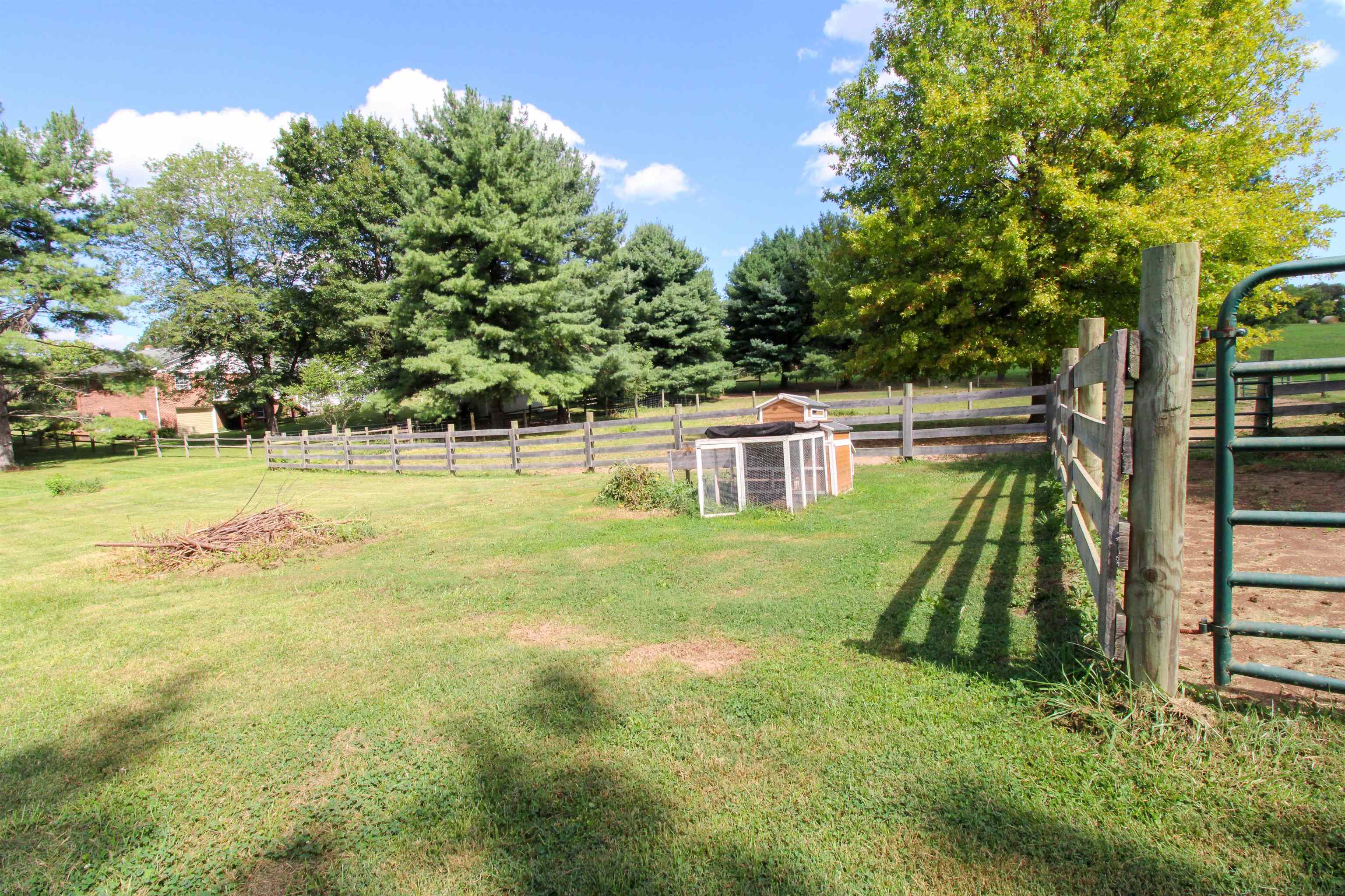2056 KNIGHTLY MILL RD, FORT DEFIANCE, Virginia 24437, 3 Bedrooms Bedrooms, ,2 BathroomsBathrooms,Residential,2056 KNIGHTLY MILL RD,668353 MLS # 668353