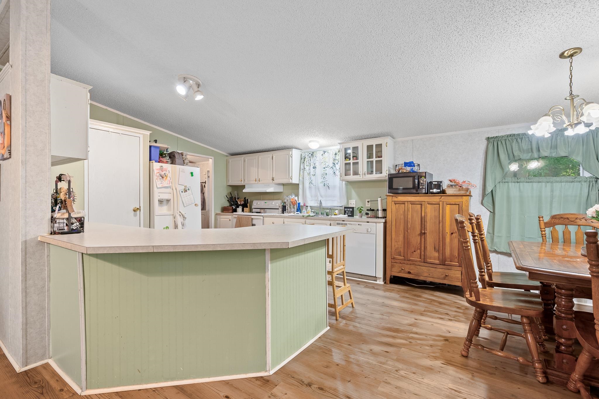 140 GARFORD RD, MADISON HEIGHTS, Virginia 24572, 4 Bedrooms Bedrooms, ,2 BathroomsBathrooms,Residential,140 Garford Rd, Madison Heights, VA 24572,140 GARFORD RD,668354 MLS # 668354