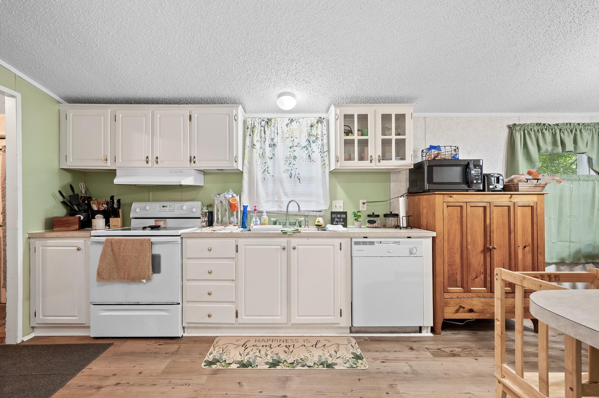 140 GARFORD RD, MADISON HEIGHTS, Virginia 24572, 4 Bedrooms Bedrooms, ,2 BathroomsBathrooms,Residential,140 Garford Rd, Madison Heights, VA 24572,140 GARFORD RD,668354 MLS # 668354